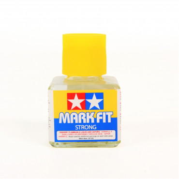 AMOLECEDOR / AMACIANTE DE DECALQUES FORTE 40 ML COM PINCEL APLICADOR TAMIYA MARK FIT STRONG TAM 87135